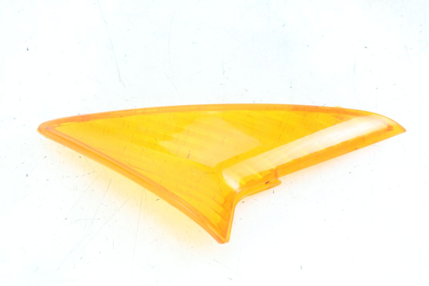 photo de CABOCHON CLIGNOTANT ARRIERE GAUCHE HONDA SCV LEAD 100 (2003 - 2007) - Gros plan technique