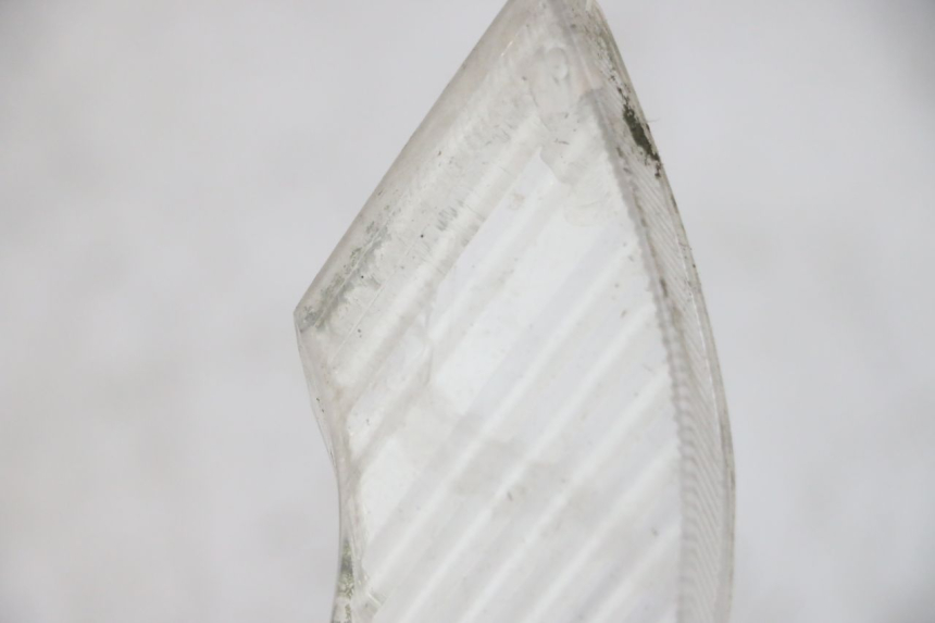 photo de CABOCHON CLIGNOTANT AVANT DROIT PEUGEOT VIVACITY NEW 2T 50 (2008 - 2017) - Détail de la pièce