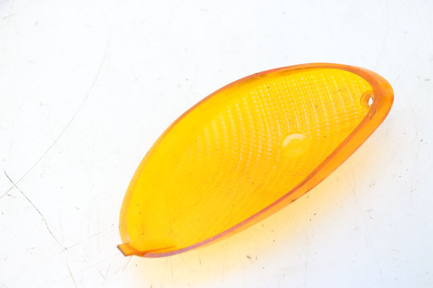 photo de CABOCHON CLIGNOTANT AVANT DROIT YAMAHA YP MAJESTY 125 (1998 - 2001) - Autre angle de vue