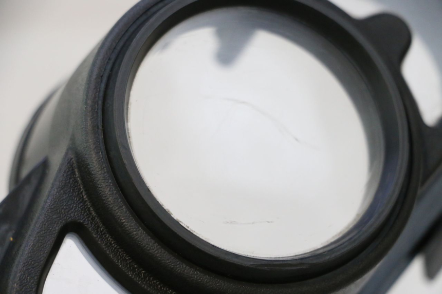 photo de CABOCHON COMPTEUR KYMCO AGILITY 4T 10" 50 (2005 - 2018) - Zoom état d’usage