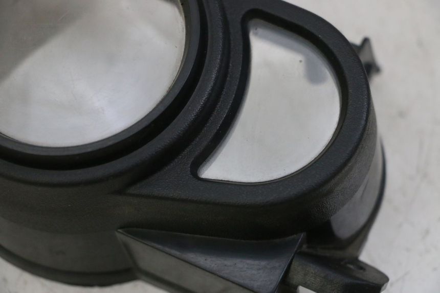 photo de CABOCHON COMPTEUR KYMCO AGILITY 4T 50 (2018 - 2022) - Autre angle de vue