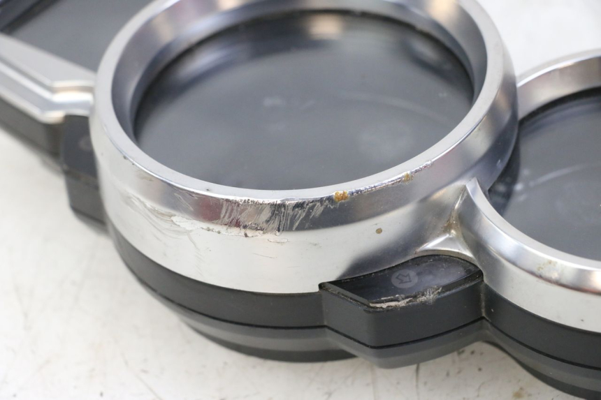 photo de CABOCHON COMPTEUR YAMAHA FJR ABS 1300 (2006 - 2012) - Vue d’ensemble