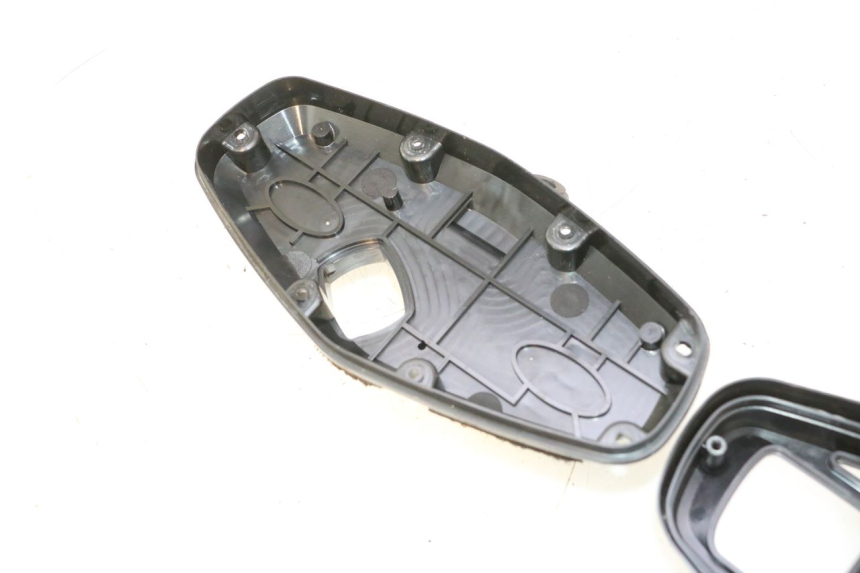 photo de CABOCHON COMPTEUR SUZUKI GSR 600 (2005 - 2012) - Photo complémentaire
