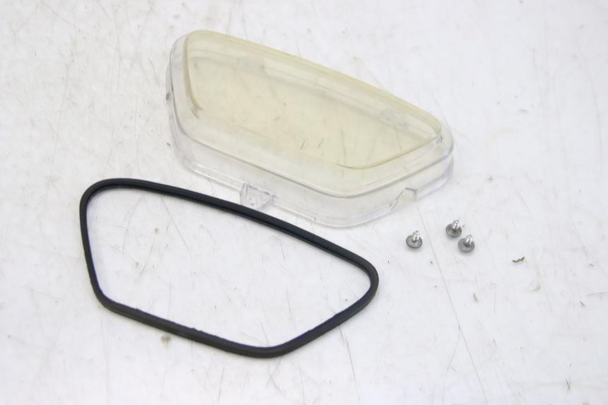 photo de CABOCHON COMPTEUR EUROCKA GTR 50 (2007 - 2017) - Zoom état d’usage