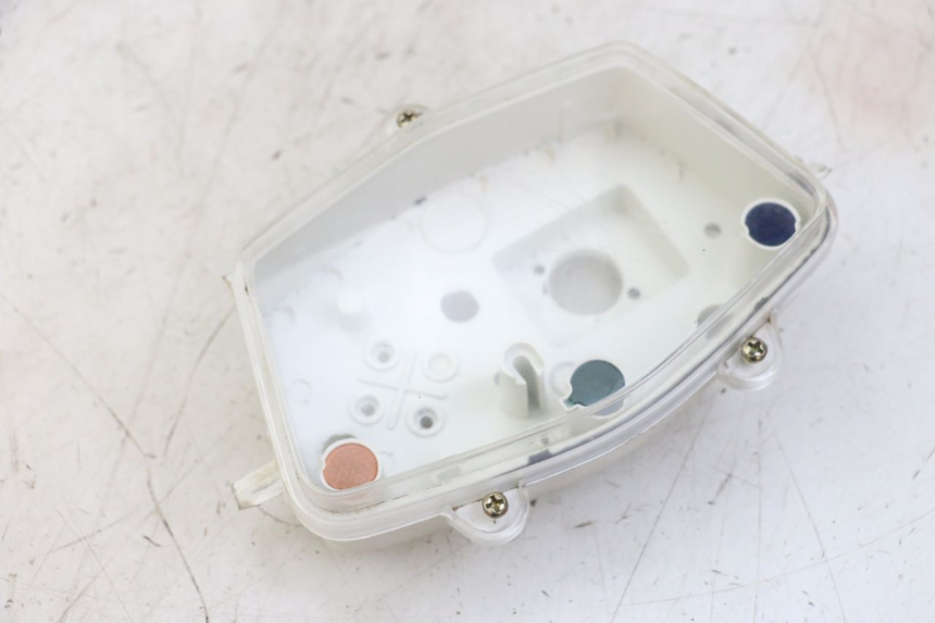 photo de CABOCHON COMPTEUR PEUGEOT KISBEE 4T 50 (2018 - 2022) - Vue d’ensemble