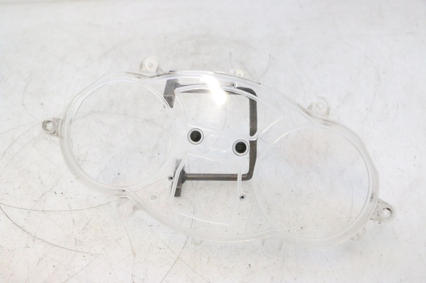 photo de CABOCHON COMPTEUR PIAGGIO MP3 125 (2006 - 2014) - Vue principale