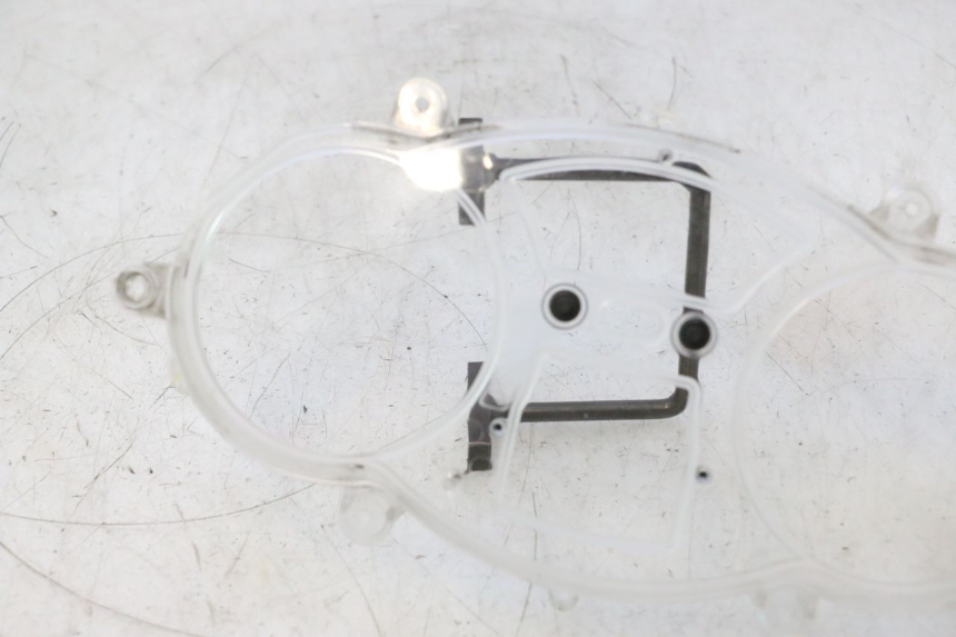 photo de CABOCHON COMPTEUR PIAGGIO MP3 125 (2006 - 2014) - Vue d’ensemble