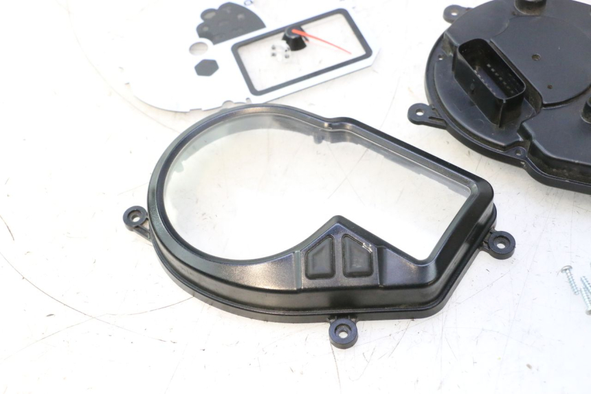 photo de CABOCHON COMPTEUR PIAGGIO NRG POWER PUREJET 50 (2018 - 2021) - Vue produit