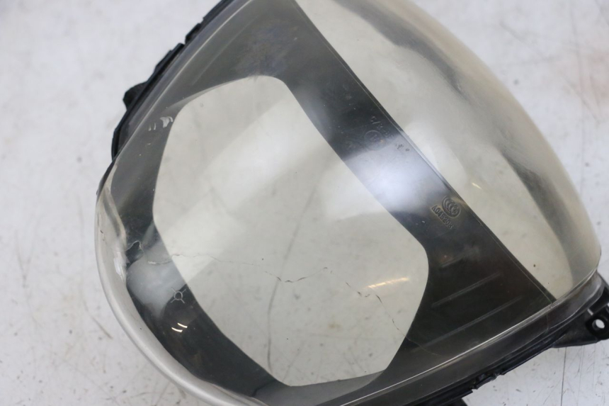 photo de CABOCHON COMPTEUR PIAGGIO ZIP 2T 50 (2009 - 2019) - Points de fixation