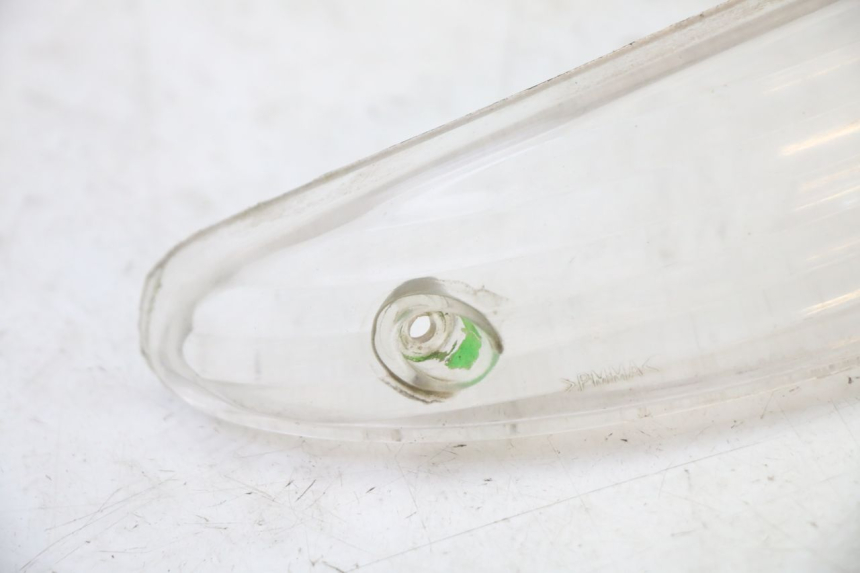 photo de CABOCHON FEU ARRIERE PEUGEOT ELYSTAR 50 (2002 - 2014) - Détail de la pièce