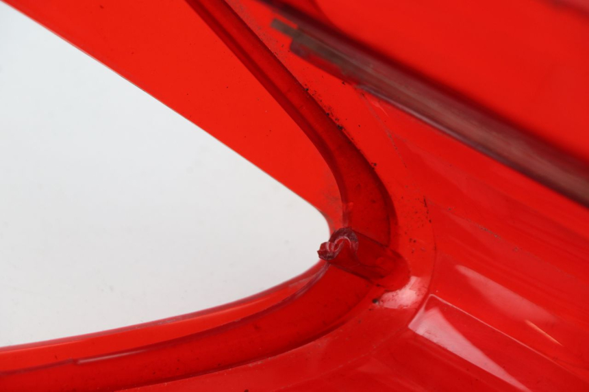 photo de CABOCHON FEU ARRIERE REVATTO FUTURA GT 125 (2006 - 2008) - Détail de la pièce