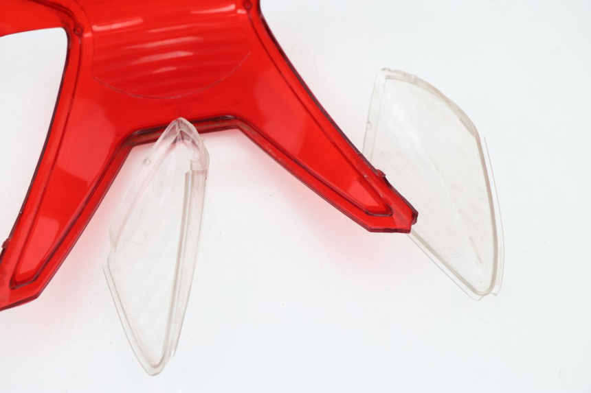 photo de CABOCHON FEU ARRIERE REVATTO FUTURA GT 125 (2006 - 2008) - État de surface