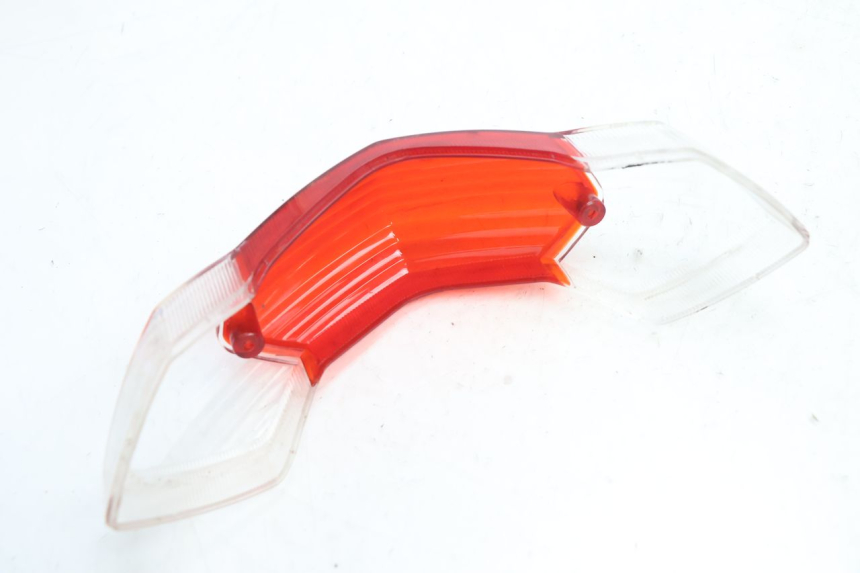 photo de CABOCHON FEU ARRIERE PEUGEOT KISBEE 2T 50 (2010 - 2017) - Autre angle de vue