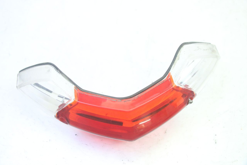 photo de CABOCHON FEU ARRIERE PEUGEOT KISBEE 4T 50 (2010 - 2017) - Autre angle de vue