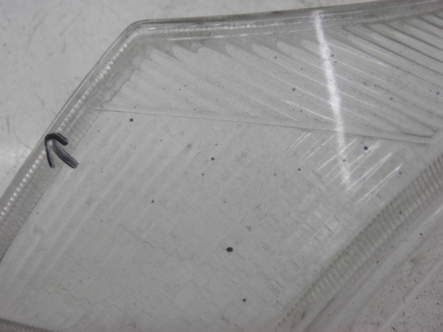 photo de CABOCHON FEU ARRIERE PEUGEOT VIVACITY NEW 2T 50 (2008 - 2017) - Zoom état d’usage