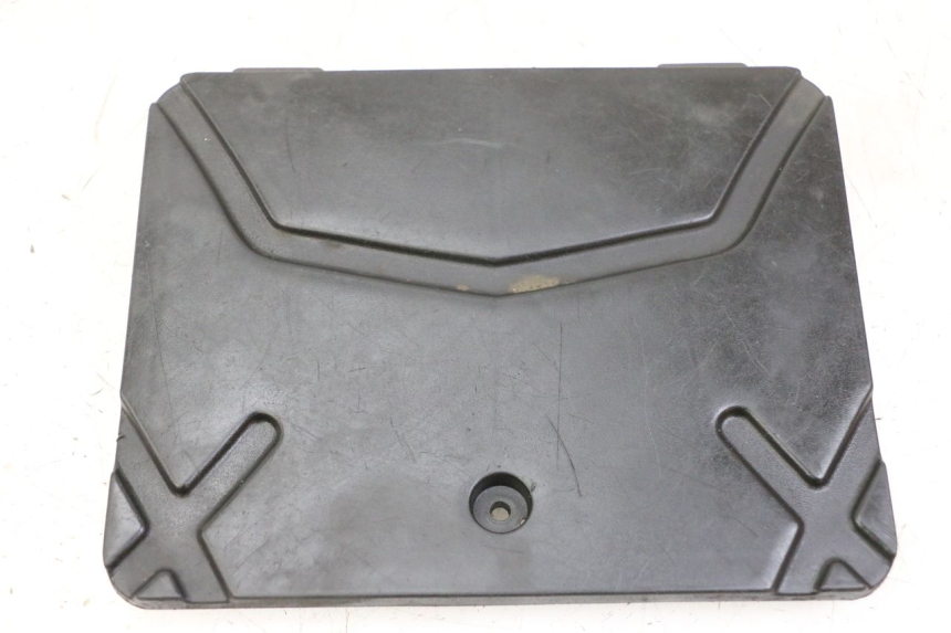 photo de CACHE BATTERIE KYMCO AGILITY 4T 50 (2018 - 2022) - Vue principale