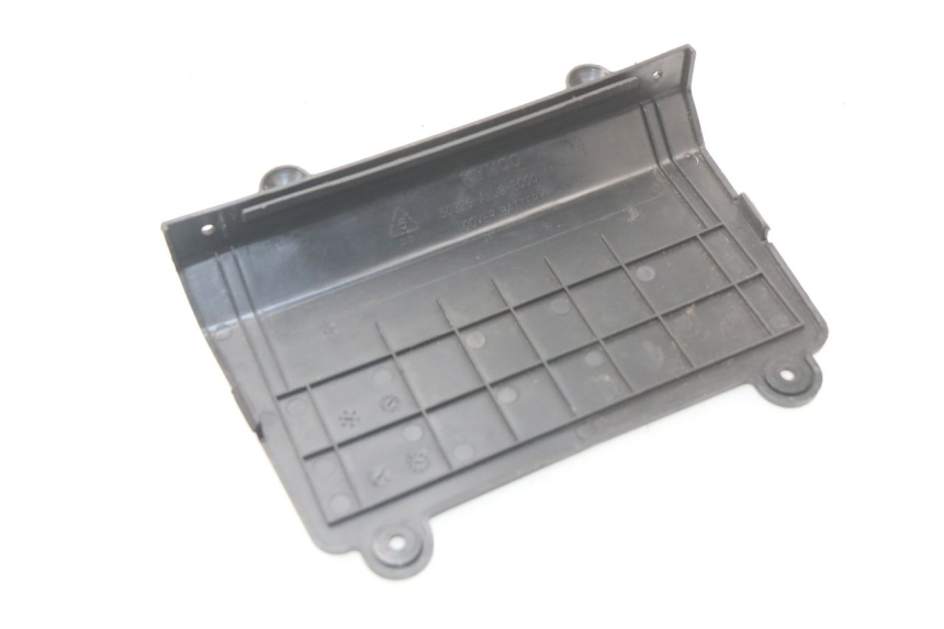 photo de CACHE BATTERIE KYMCO AGILITY CITY 2T 50 (2008 - 2016) - Détail de la pièce