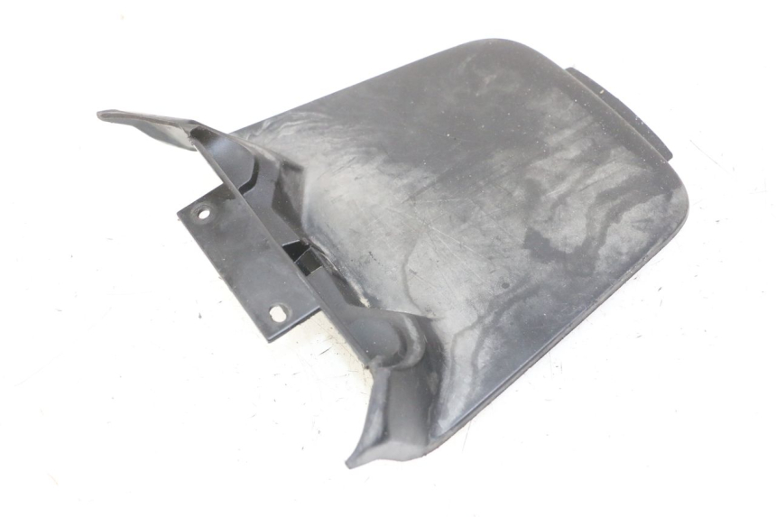 photo de CACHE BATTERIE MBK BOOSTER SPIRIT NAKED 50 (2004 - 2017) - Gros plan technique