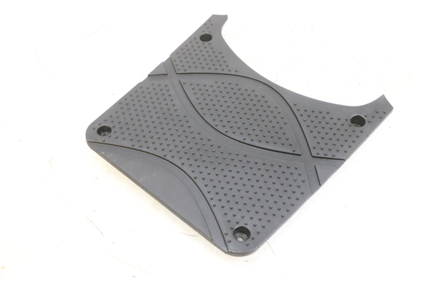 photo de CACHE BATTERIE SYM CROX 4T 50 (2016 - 2023) - Zoom état d’usage