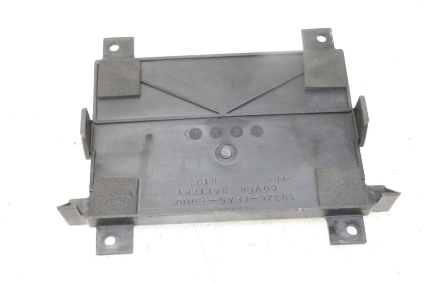 photo de CACHE BATTERIE KYMCO DINK STREET 125 (2009 - 2014) - Zoom état d’usage