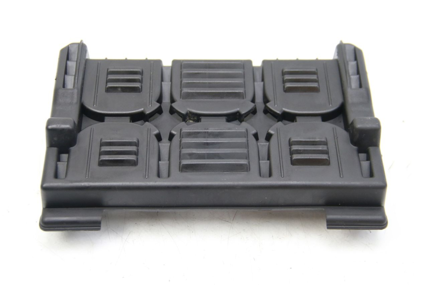 photo de CACHE BATTERIE PEUGEOT E-VIVACITY 1 (2012 - 2018) - État de surface