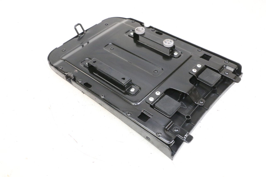 photo de CACHE BATTERIE SEGWAY NINEBOT E125S 1 (2022 - 2026) - Zoom état d’usage