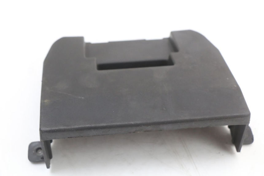 photo de CACHE BATTERIE LONGJIA EASY MAX 125 (2020 - 2024) - Détail de la pièce