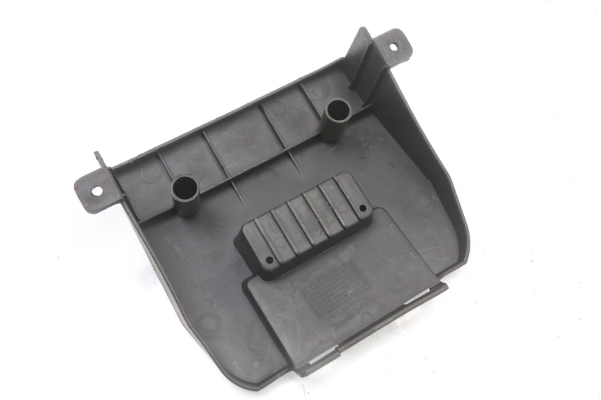 photo de CACHE BATTERIE LONGJIA EASY MAX 125 (2020 - 2024) - Zoom état d’usage