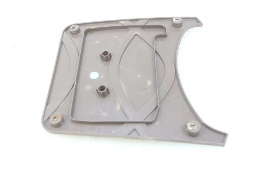 photo de CACHE BATTERIE SYM FIDDLE 2 125 (2010 - 2013) - Détail de la pièce