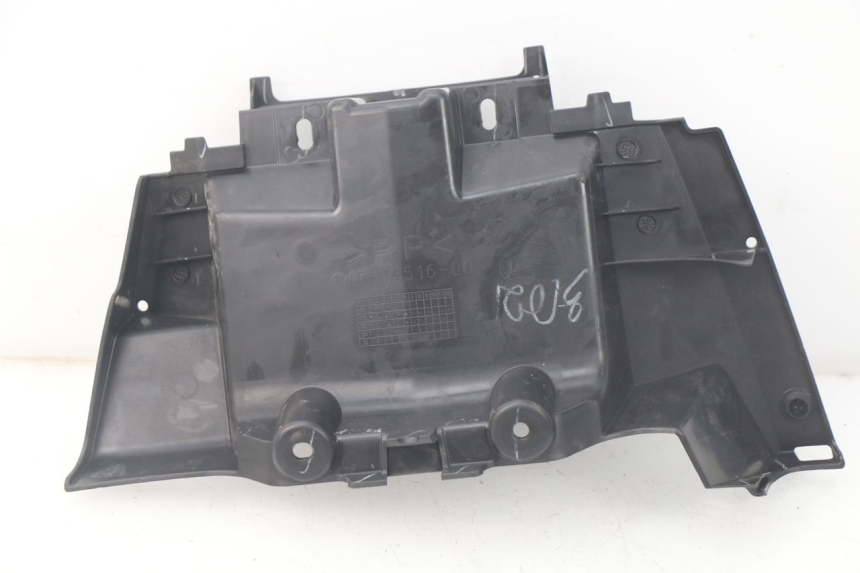 photo de CACHE BATTERIE MBK FLIPPER 115 (2013 - 2017) - Détail de la pièce