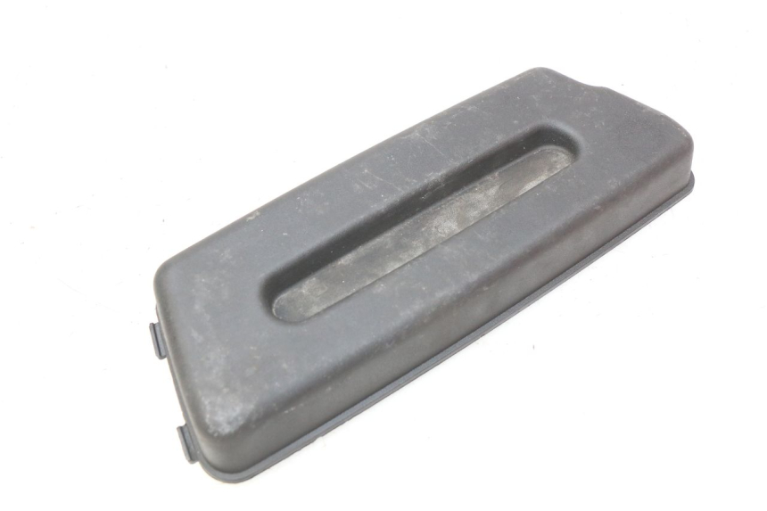 photo de CACHE BATTERIE PIAGGIO FLY 2T 50 (2004 - 2017) - Vue principale