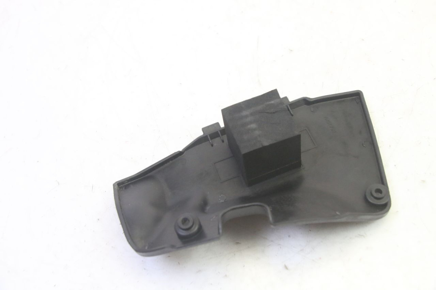 photo de CACHE BATTERIE PIAGGIO FLY 4T 50 (2013 - 2017) - Autre angle de vue