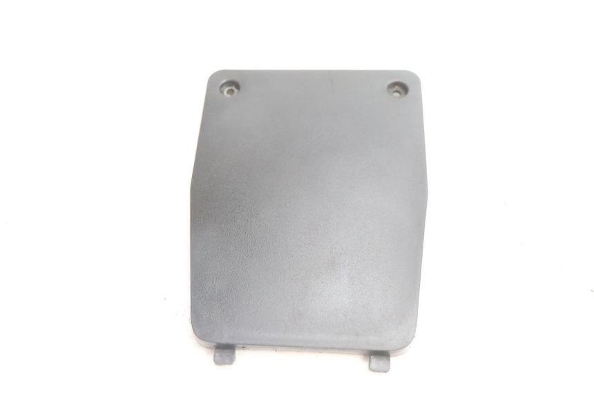 photo de CACHE BATTERIE VASTRO GP 2T 50 (2013 - 2017) - Vue principale