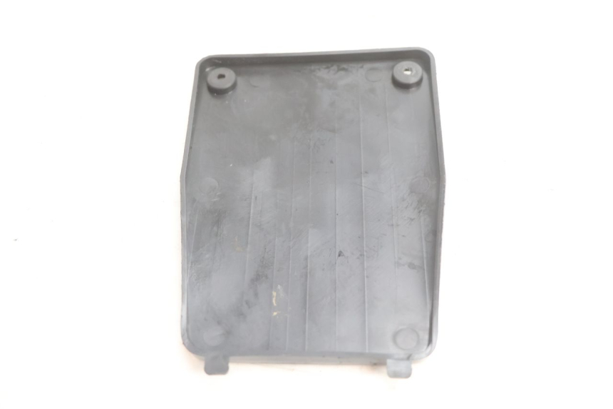 photo de CACHE BATTERIE VASTRO GP 2T 50 (2013 - 2017) - Autre angle de vue