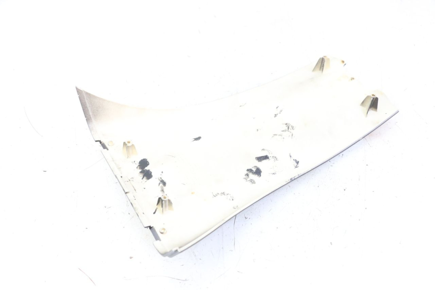 photo de CACHE BATTERIE JM MOTORS VX 125 (2022 - 2025) - Détail de la pièce