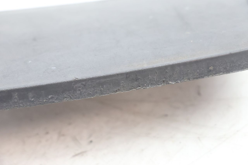 photo de CACHE BATTERIE PEUGEOT KISBEE 2T 50 (2010 - 2017) - Autre angle de vue