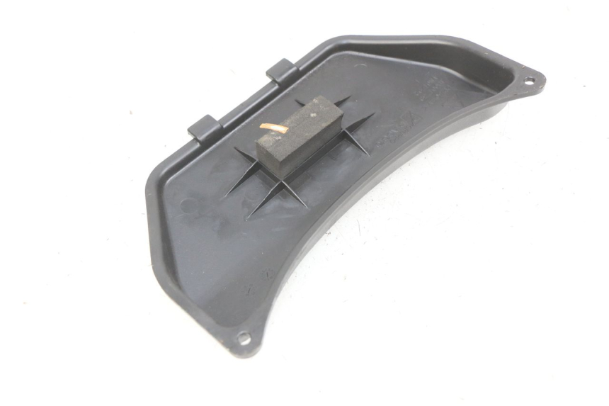 photo de CACHE BATTERIE PIAGGIO LIBERTY IGET 4T 50 (2015 - 2020) - Détail de la pièce