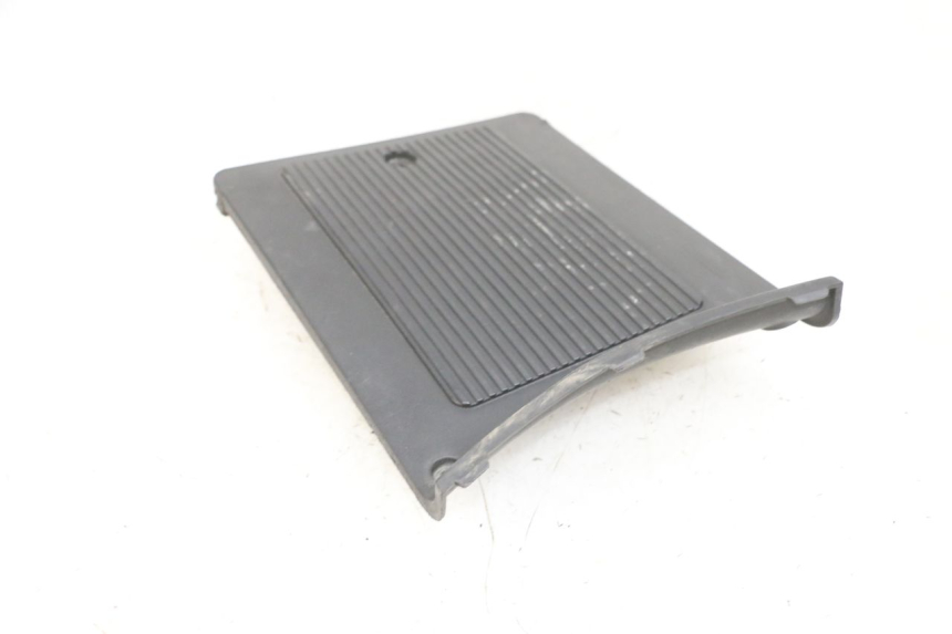 photo de CACHE BATTERIE KYMCO LIKE 125 (2009 - 2016) - Vue d’ensemble