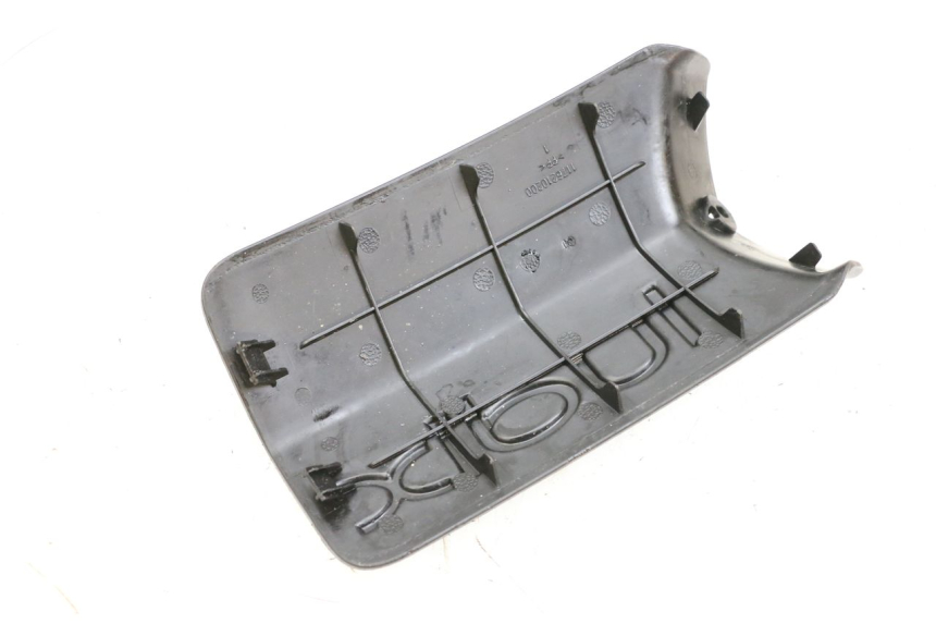 photo de CACHE BATTERIE PEUGEOT LUDIX 50 (2005 - 2007) - Zoom état d’usage