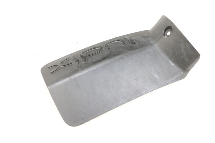 photo de CACHE BATTERIE PEUGEOT LUDIX 50 (2005 - 2007) - Autre angle de vue