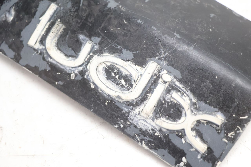 photo de CACHE BATTERIE PEUGEOT LUDIX ONE 50 (2004 - 2006) - Détail de la pièce