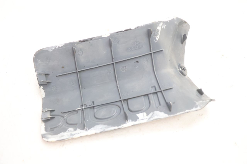 photo de CACHE BATTERIE PEUGEOT LUDIX ONE 50 (2004 - 2006) - Autre angle de vue