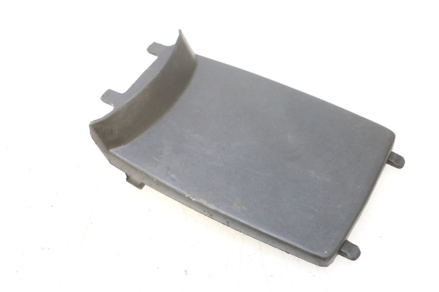 photo de CACHE BATTERIE KEEWAY MATRIX RX9 125 (2006 - 2007) - Autre angle de vue