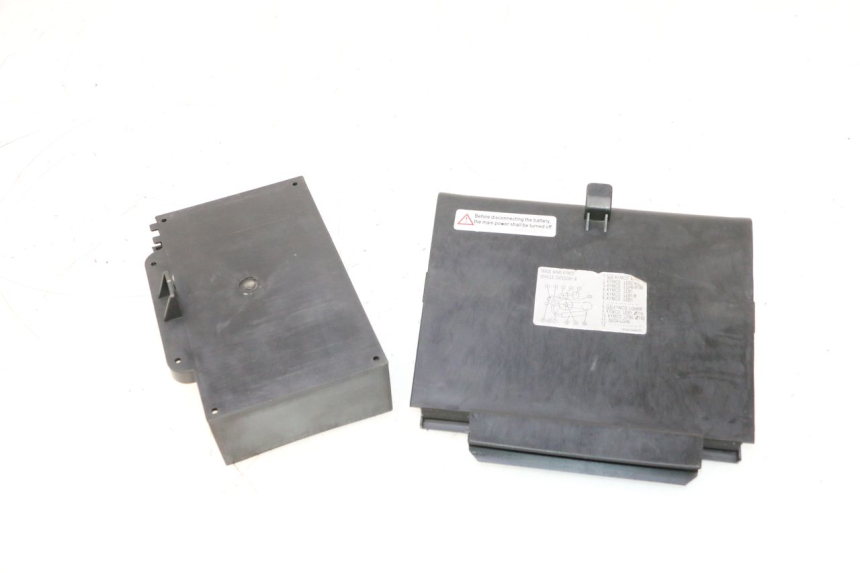 photo de CACHE BATTERIE KYMCO MOVIE S 125 (2009 - 2018) - Vue principale