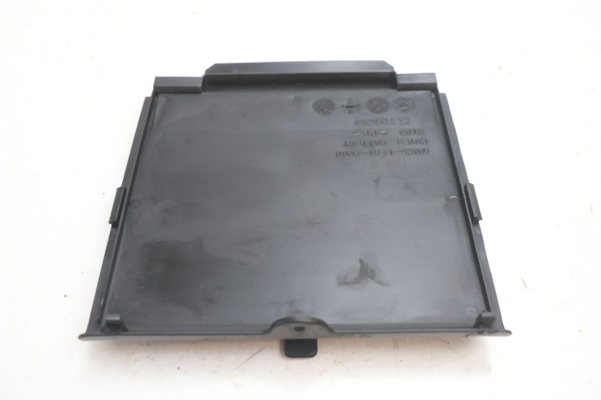 photo de CACHE BATTERIE KYMCO MOVIE S 125 (2009 - 2018) - Vue produit