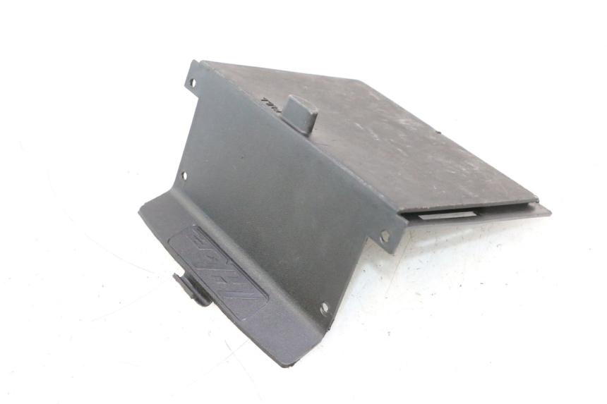 photo de CACHE BATTERIE KYMCO LIKE 4T 50 (2019 - 2025) - Détail de la pièce