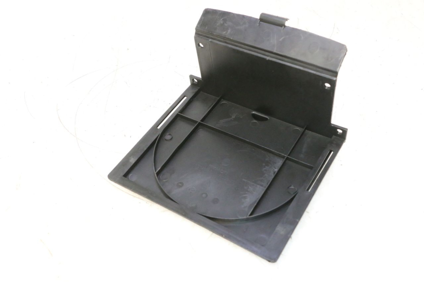 photo de CACHE BATTERIE KYMCO LIKE 4T 50 (2019 - 2025) - Autre angle de vue