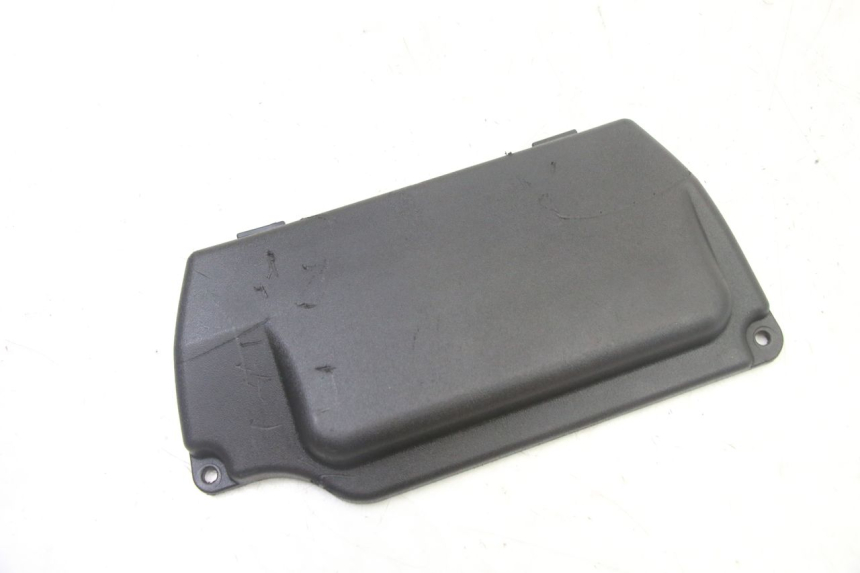 photo de CACHE BATTERIE PIAGGIO NRG POWER PUREJET 50 (2018 - 2021) - Autre angle de vue
