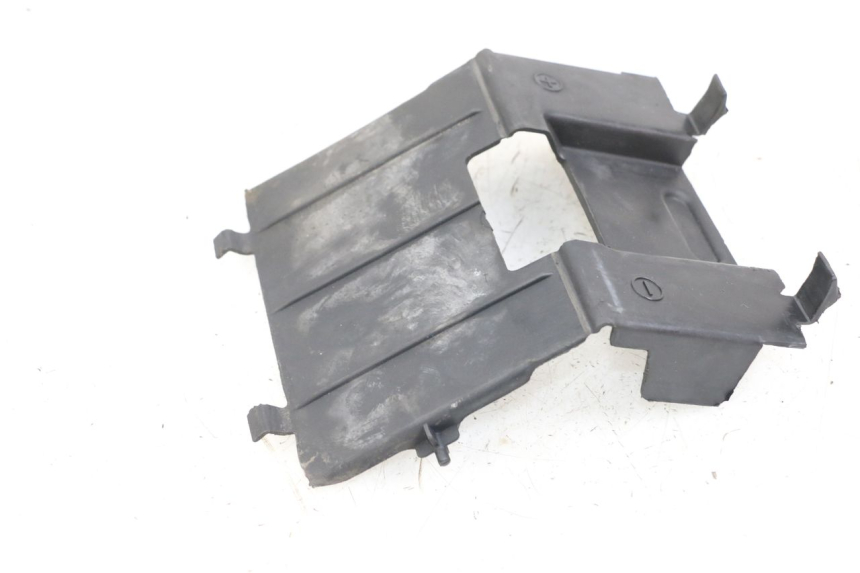 photo de CACHE BATTERIE HONDA NTV DEAUVILLE 650 (1998 - 2001) - Zoom état d’usage