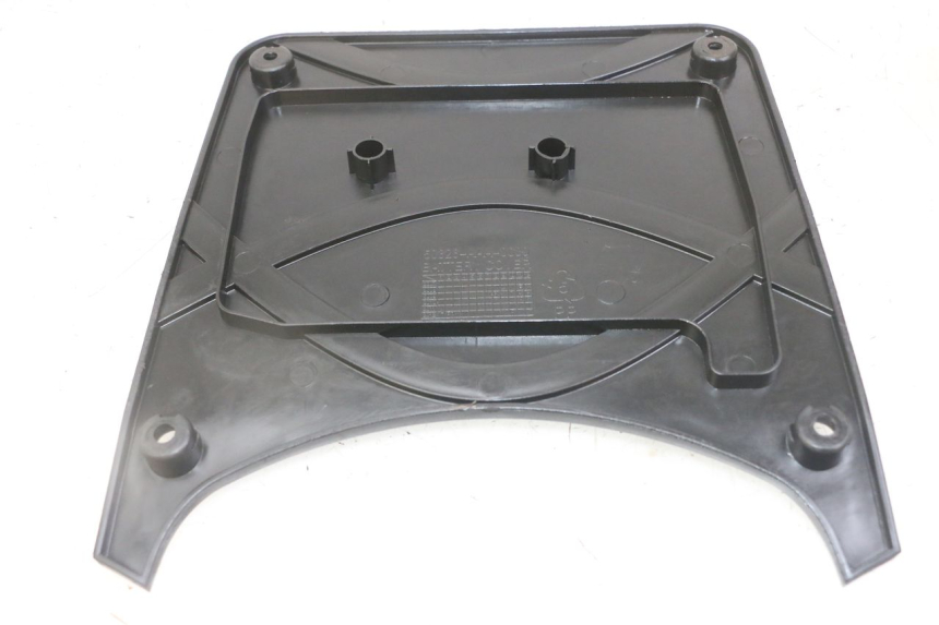 photo de CACHE BATTERIE SYM ORBIT 2 4T 50 (2008 - 2017) - Détail de la pièce